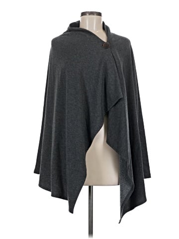 Bobeau Poncho (view 1)