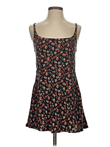 Old Navy Casual Dress (view 1)