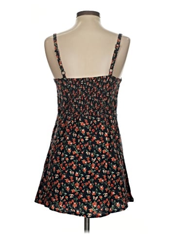Old Navy Casual Dress (view 2)