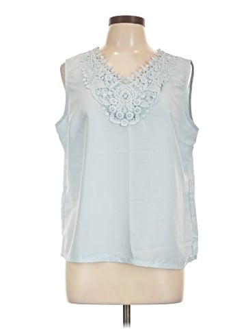 BEDFORD FAIR lifestyles Sleeveless Blouse (view 1)