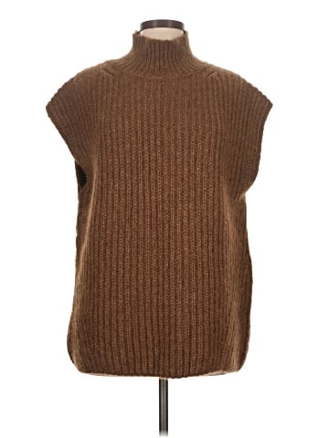 Closed Sweater Vest (view 1)