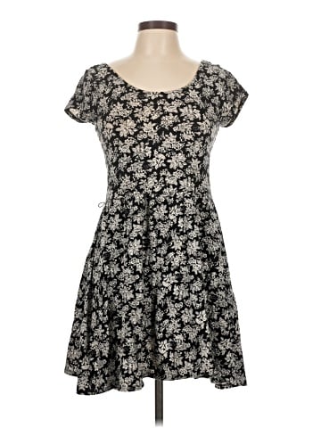 Forever 21 Casual Dress (view 1)