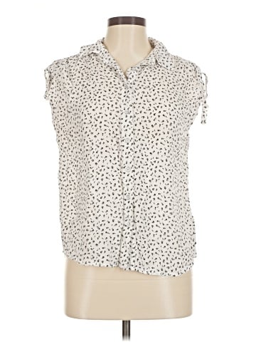 Maurices Sleeveless Button-Down Shirt (view 1)