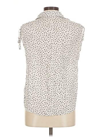 Maurices Sleeveless Button-Down Shirt (view 2)