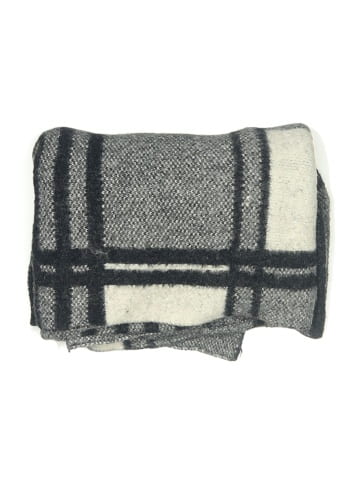 Zara Scarf (view 2)