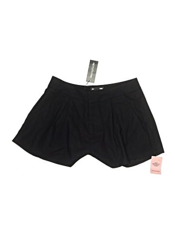 PrettyLittleThing Shorts (view 1)
