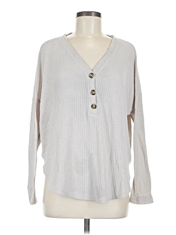 American Eagle Outfitters Pullover Sweater (view 1)