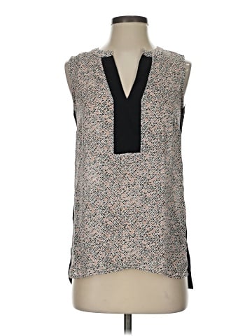 dalia Sleeveless T-Shirt (view 1)