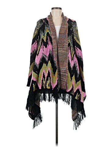 Meghan Los Angeles Poncho (view 1)