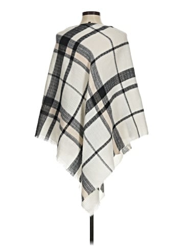 Coco + Carmen Poncho (view 2)