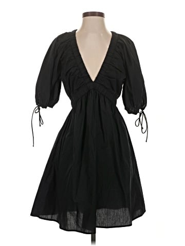 Abercrombie & Fitch Cocktail Dress (view 1)
