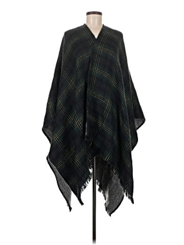 Modena Poncho (view 1)