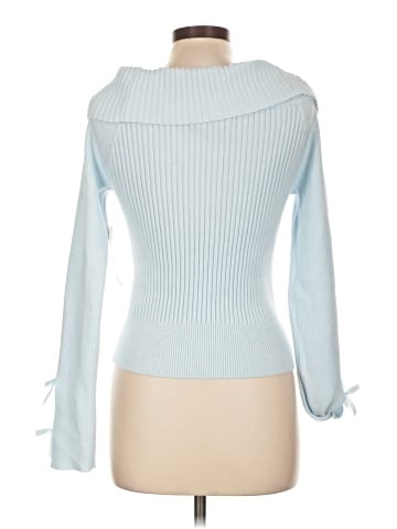 No Boundaries Pullover Sweater (view 2)