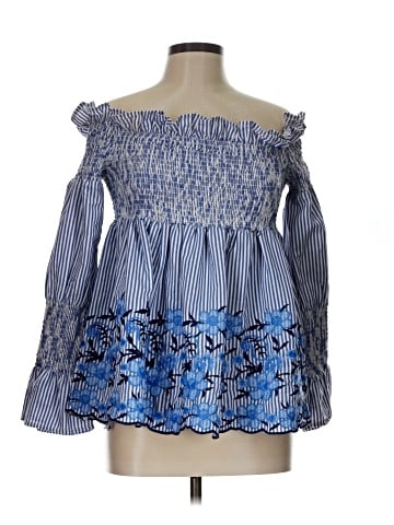 Romeo & Juliet Couture 3/4 Sleeve Blouse (view 1)