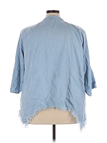 Holding Horses 3/4 Sleeve Button-Down Shirt (view 2)