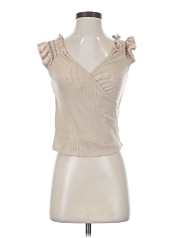 Hem & Thread Sleeveless Blouse (view 1)