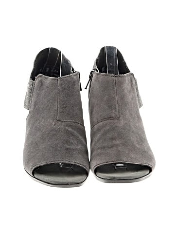 Munro American Ankle Boots (view 2)