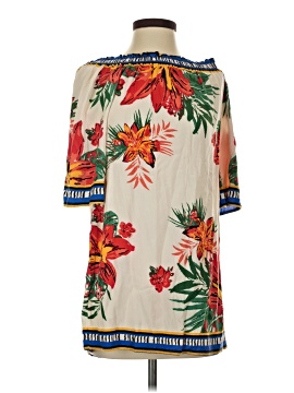 Free Market by Flying Tomato Women's Clothing On Sale Up To 90% Off Retail 