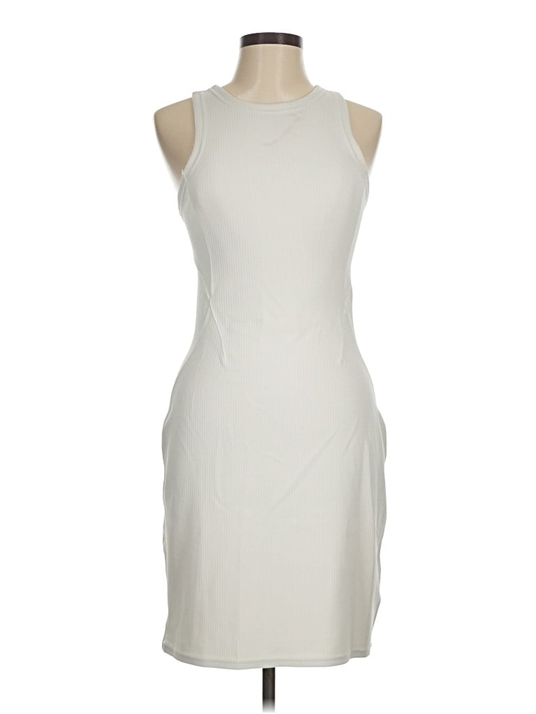Pre-owned Lululemon Athletica Cocktail Dress In Ivory