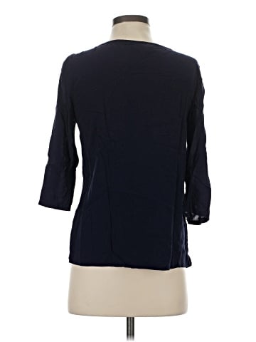 Gap Outlet 3/4 Sleeve Top (view 2)
