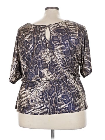 Attitude Unknown Short Sleeve Blouse (view 2)