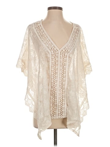 Candie's Poncho (view 1)