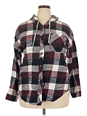 Maurices Long Sleeve Button-Down Shirt (view 1)
