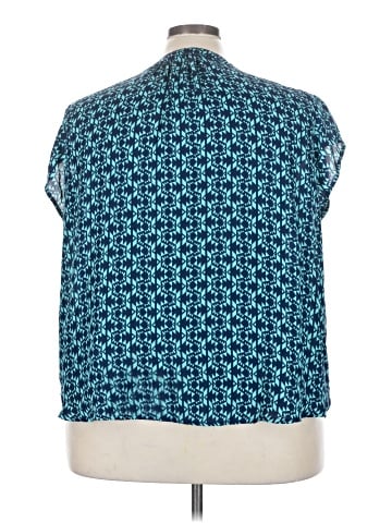 Fun2Fun Short Sleeve Blouse (view 2)