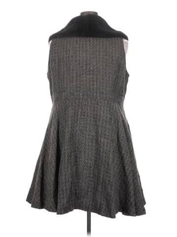 Monroe and Main Casual Dress (view 2)