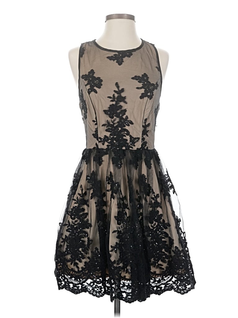 Trixxi Cocktail Dress In Black