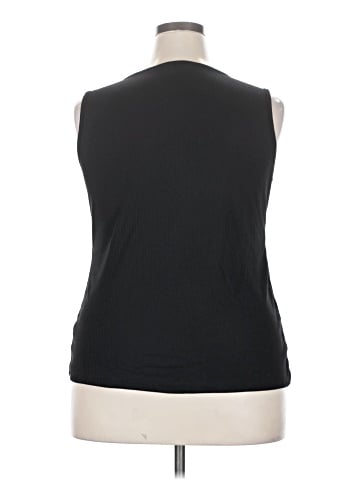 Free Kisses Sleeveless T-Shirt (view 2)