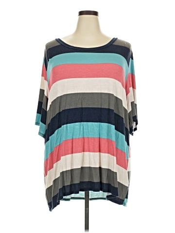 Lularoe 3/4 Sleeve T-Shirt (view 1)