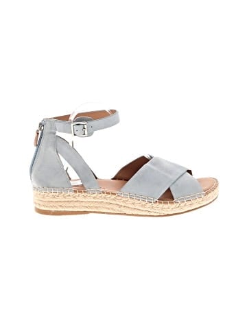 Gentle Souls by Kenneth Cole Sandals (view 1)