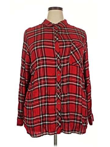 Maurices Long Sleeve Button-Down Shirt (view 1)