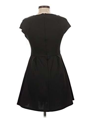 Romeo & Juliet Couture Casual Dress (view 2)