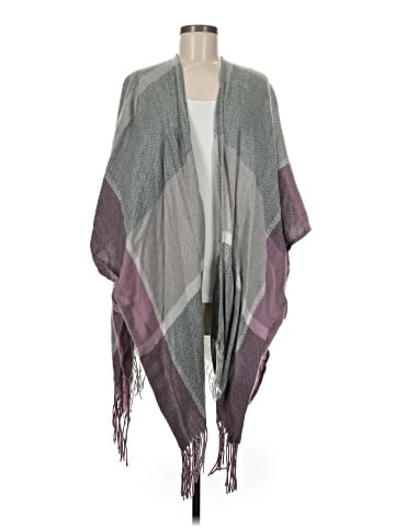 Woolrich Poncho (view 1)