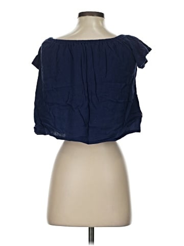 Romeo & Juliet Couture Short Sleeve Blouse (view 2)