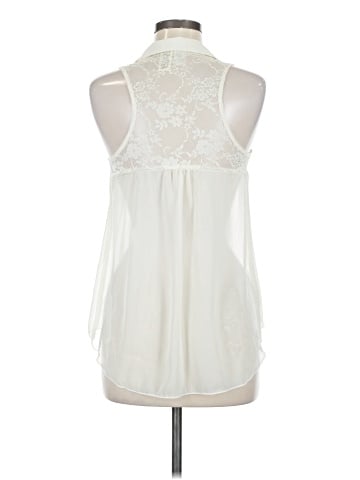 L8ter Sleeveless Blouse (view 2)