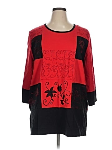 Liz & Me 3/4 Sleeve Top (view 1)