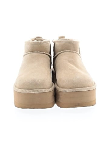 Ugg Australia Ankle Boots (view 2)