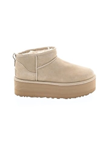 Ugg Australia Ankle Boots (view 1)