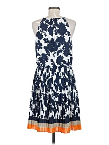 Banana Republic Casual Dress (view 2)