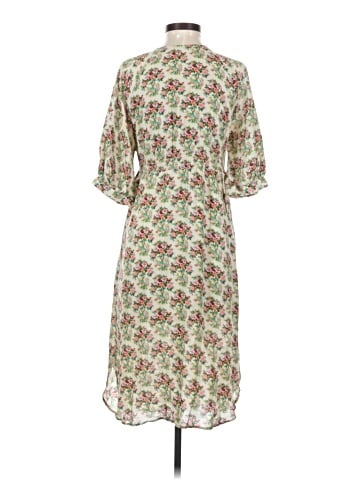 Urban Outfitters Casual Dress (view 2)