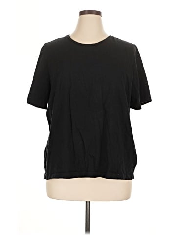 Liz & Me Short Sleeve T-Shirt (view 1)