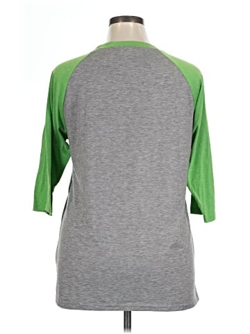Unbranded 3/4 Sleeve T-Shirt (view 2)