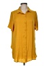 Vince Camuto 100% Polyester Yellow Short Sleeve Blouse Size M - photo 1