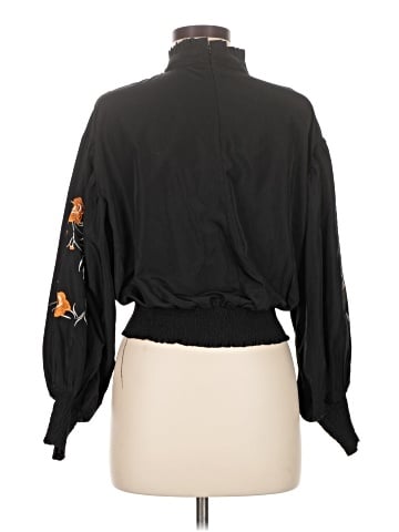 Romeo & Juliet Couture Long Sleeve Blouse (view 2)