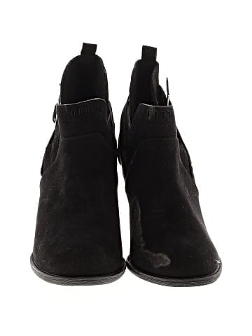 Daisy Fuentes Ankle Boots (view 2)