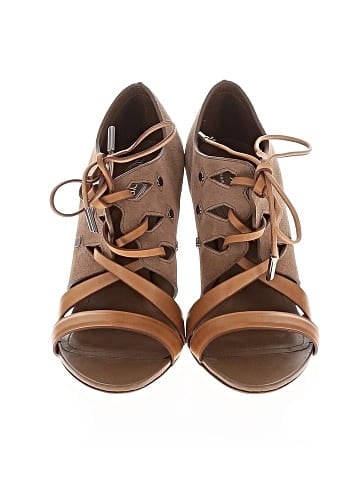 Tod's Heels (view 2)