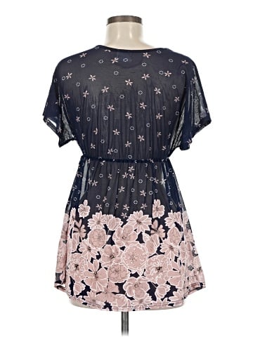 Siren Lily Short Sleeve Blouse (view 2)